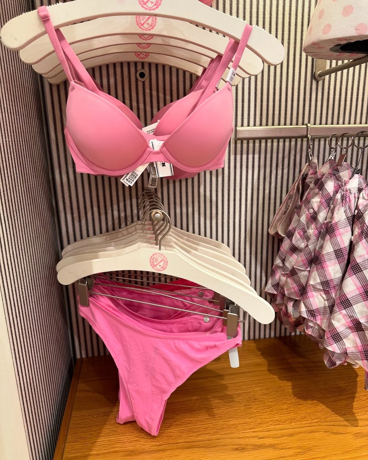 Women's Pink Push Up Bra And Panty